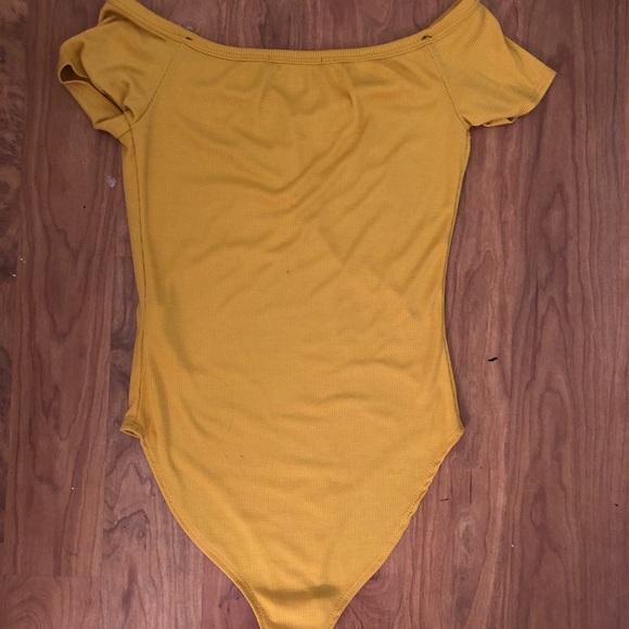 Yellow, off the shoulder leotard - Picture 2 of 2